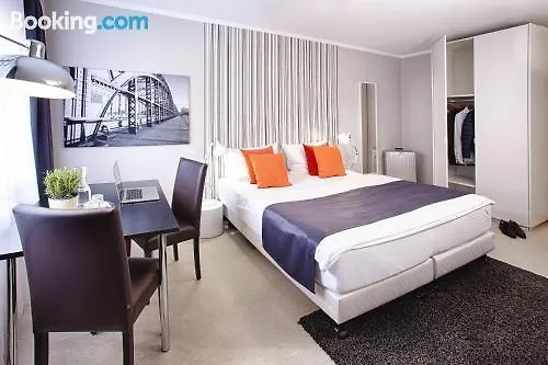 Concept Living Munich Serviced Apartments 4*,